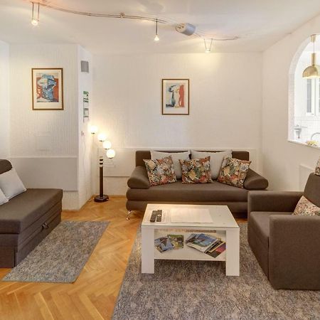 Apartman Osijek Exteriör bild